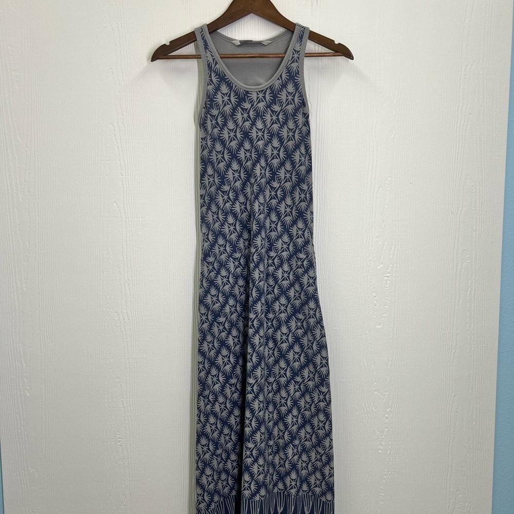 Athleta - Blue & Grey Floral Support Bra Razer Back Pockets Maxi Dress Size XS - Picture 6 of 11